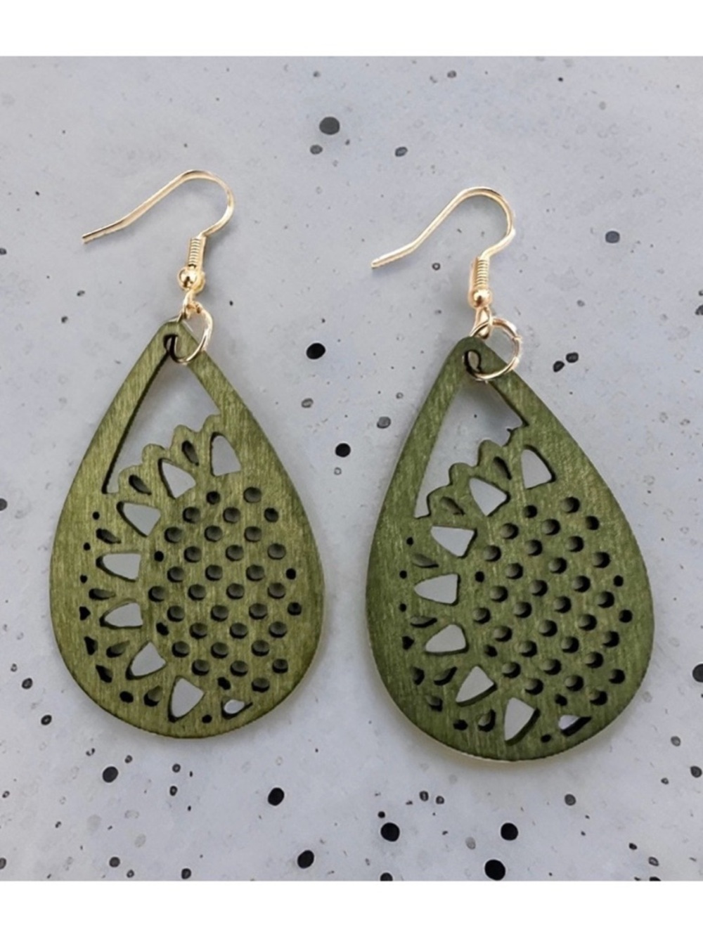 ⭐️ 5 for $25 Green Painted Wood Carved Earrings Gold Tone Hoops